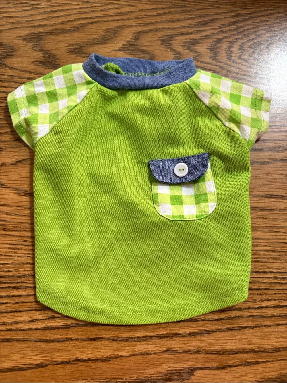 Martha Stewart Green Check Sleeve Dog Tee with Pocket Size Small